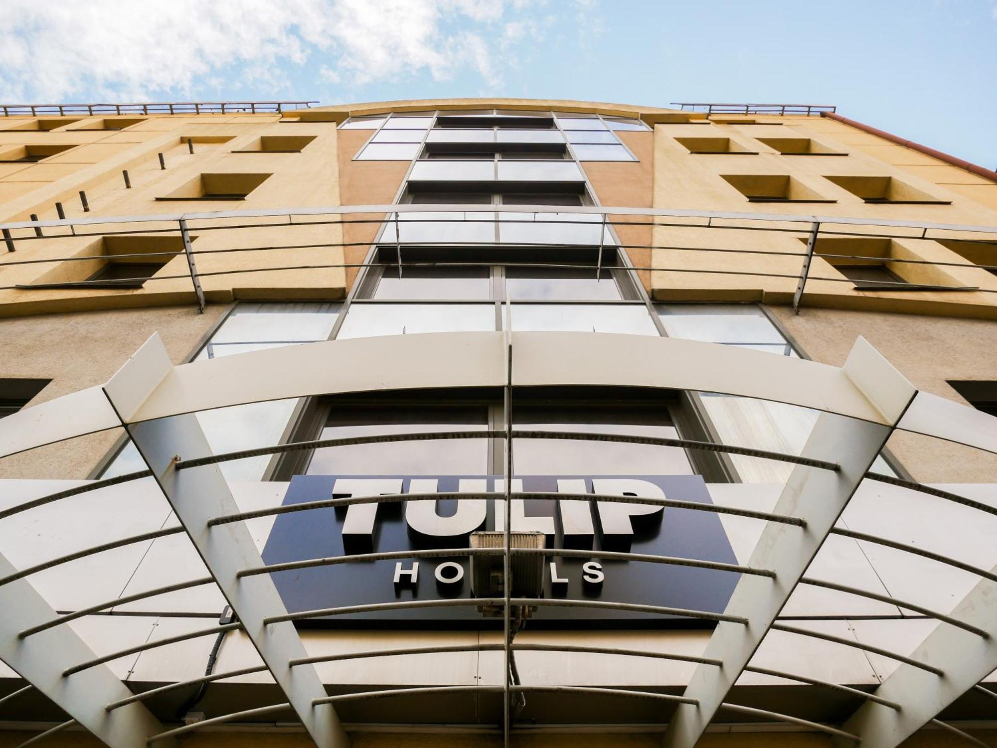 Hotel Duet Budget Centrum Wrocław Buitenkant foto